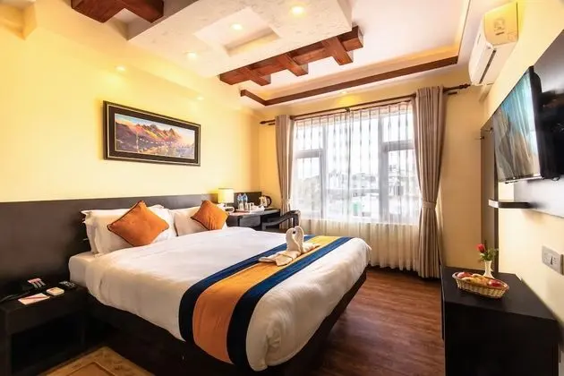 Deluxe Tek Büyük Yataklı Oda, 1 En Büyük (King) Boy Yatak, Özel Banyo, Şehir Manzaralı