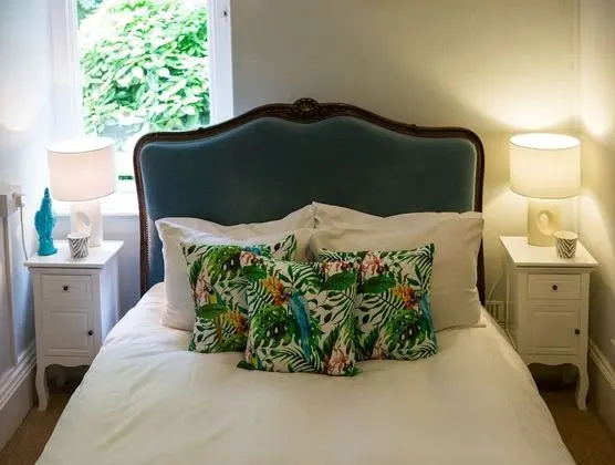 Contemporary Double (Room 4)