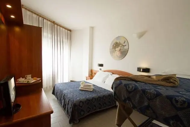 Standard Dört Kişilik Oda, Balkon, Deniz Manzaralı