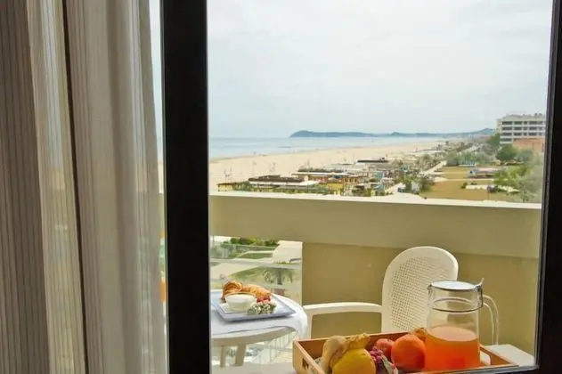 Standard Üç Kişilik Oda, Balkon, Deniz Manzaralı