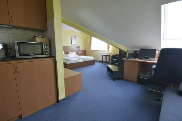 Comfort Tek Büyük Yataklı Oda