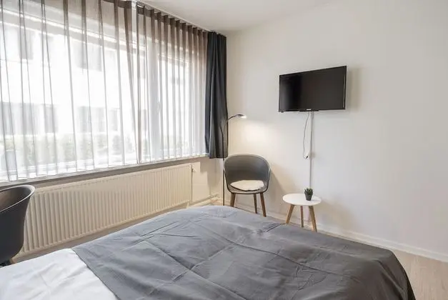 Tek Büyük Yataklı Oda (Bed 140 cm)