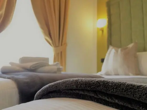 Tek Büyük veya İki Ayrı Yataklı Oda