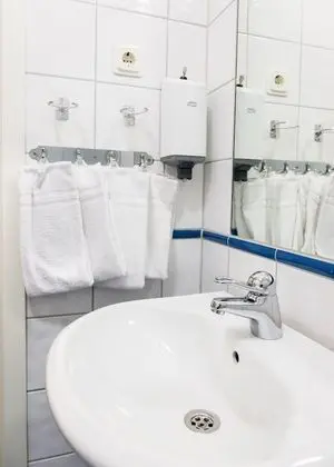 Basic İki Ayrı Yataklı Oda