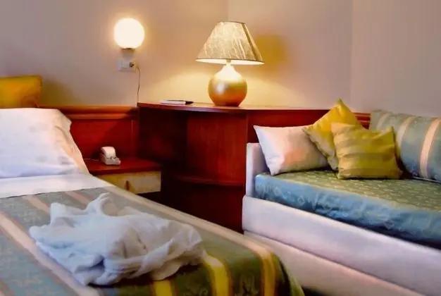 Comfort Tek Büyük Yataklı Oda