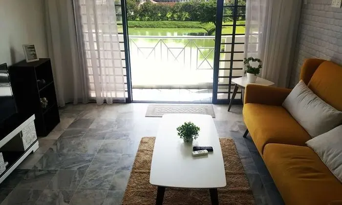 Apart Daire, Göl Manzaralı