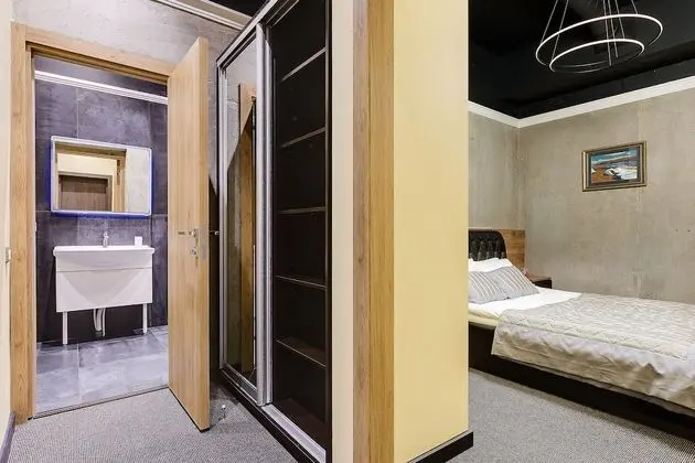 Standard Tek Büyük Yataklı Oda (without Window)