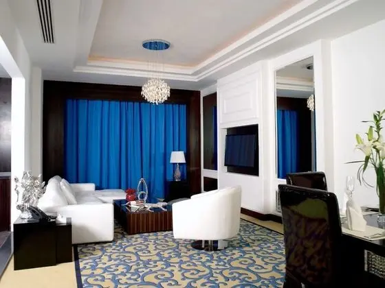 Royal Tek Büyük Yataklı Oda