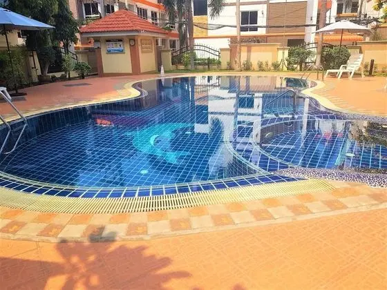 Daire, 2 Yatak Odası, Balkon