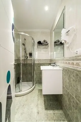 Premium İki Ayrı Yataklı Oda, Ortak Banyo (Kemi)
