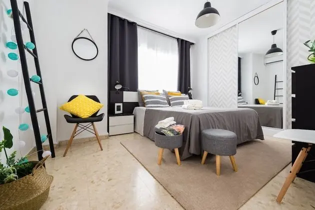 Premium Tek Büyük Yataklı Oda, Ortak Banyo (Oulu)