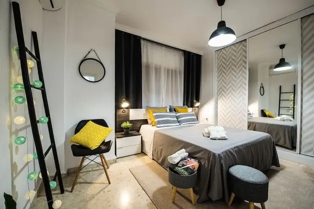 Premium Tek Büyük Yataklı Oda, Ortak Banyo (Oulu)