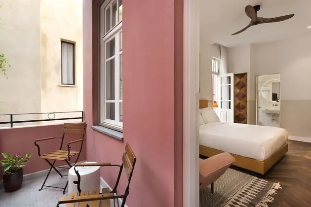 Deluxe Tek Büyük veya İki Ayrı Yataklı Oda, Balkon