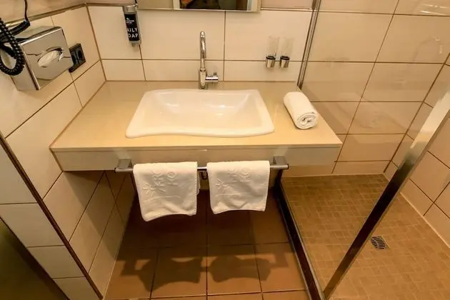 Comfort Tek Büyük Yataklı Oda