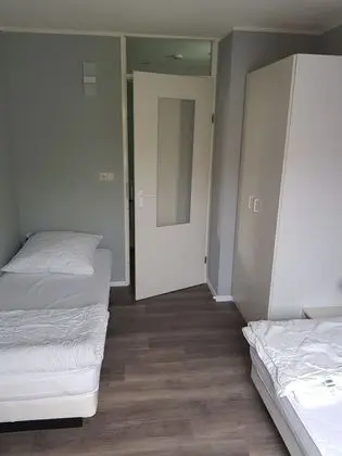 Ev