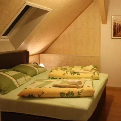 Tek Büyük Yataklı Oda