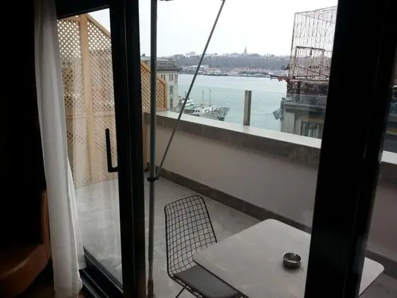 Superior Oda, Kısmi Deniz Manzaralı, Balkonlu