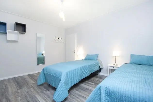 Tek Büyük veya İki Ayrı Yataklı Oda, Balkon