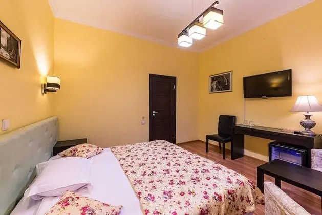 Comfort Tek Büyük veya İki Ayrı Yataklı Oda