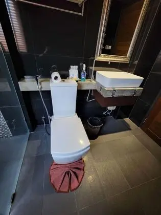 Junior Dört Kişilik Oda, Birden Çok Yatak, Engellilere Uygun, Bahçe Manzaralı