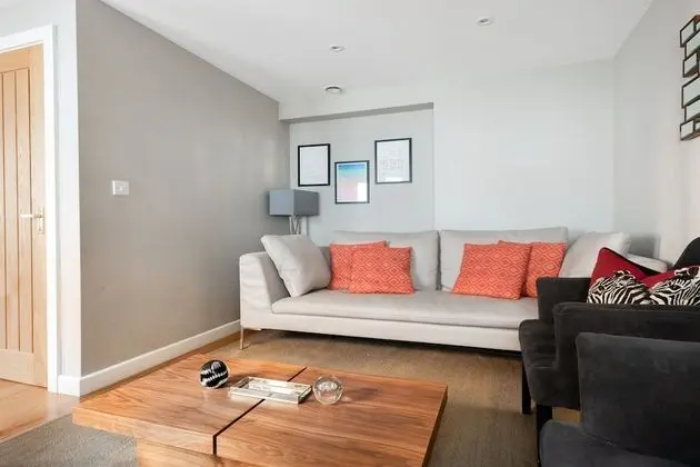Ev (1 Bedroom)