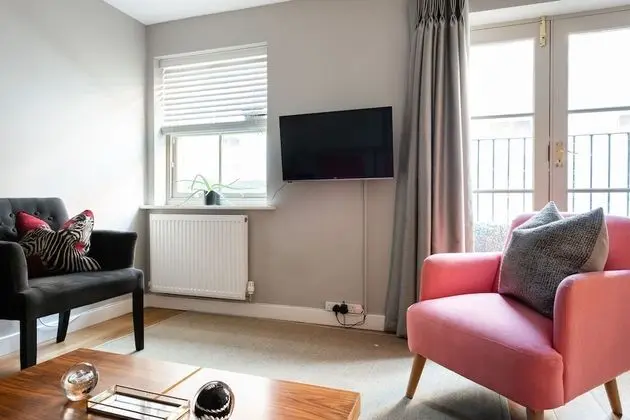 Ev (1 Bedroom)