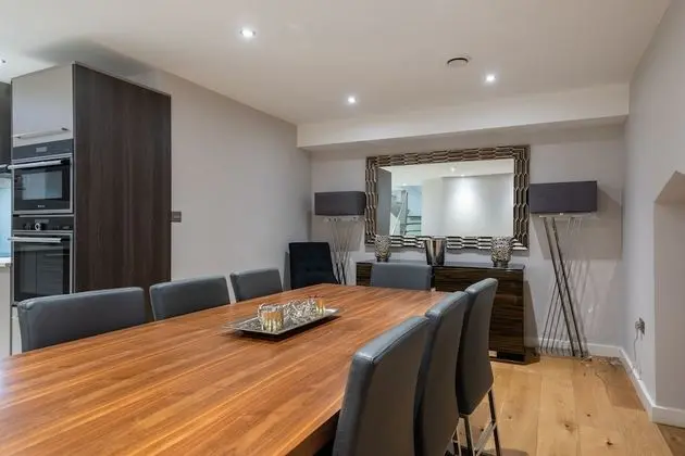 Apart Daire, 5 Yatak Odası