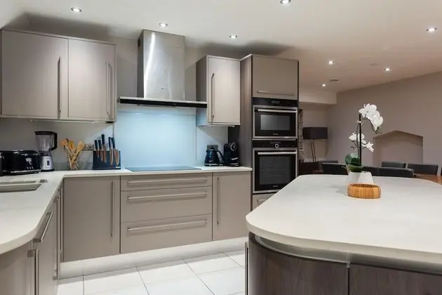 Apart Daire, 5 Yatak Odası