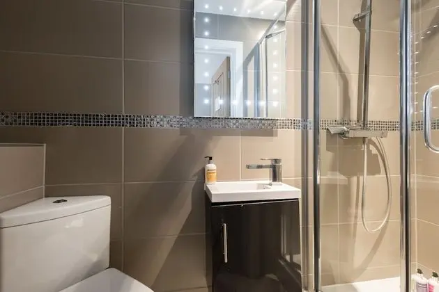 Apart Daire, 5 Yatak Odası