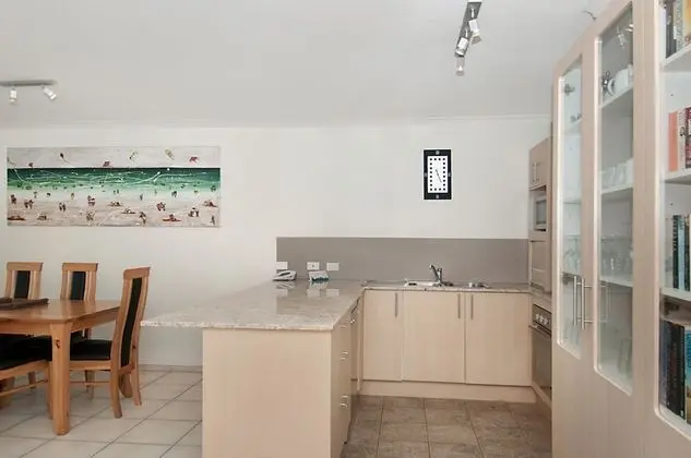 Apart Daire, Okyanus Manzaralı (Lower Level)