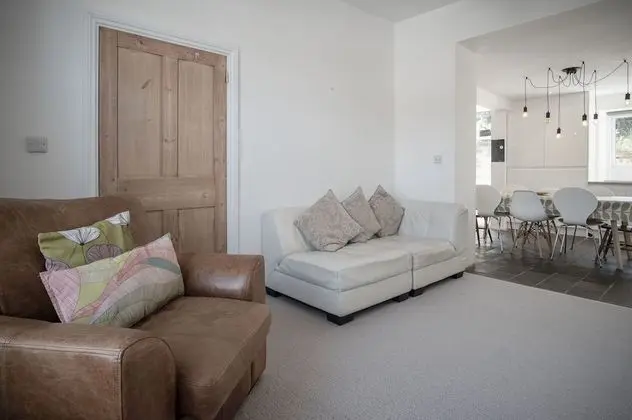 Ev (3 Bedrooms)