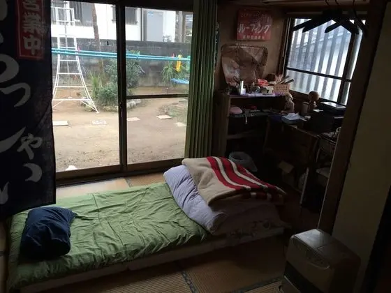 Traditional Üç Kişilik Oda, Ortak Banyo (Small Japanese Style)
