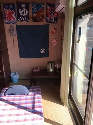 Traditional Üç Kişilik Oda, Ortak Banyo (Small Japanese Style)