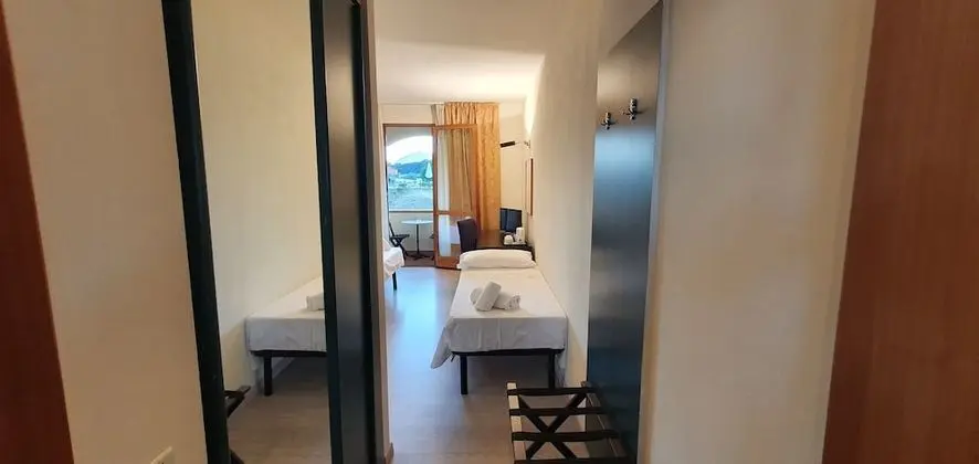 Classic Dört Kişilik Oda