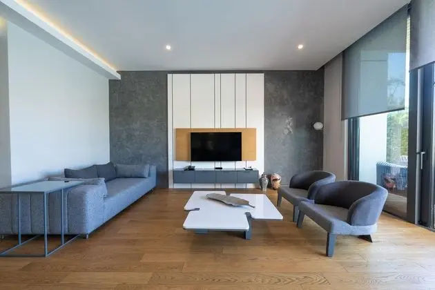 Grand Villa