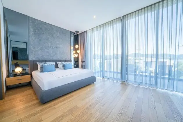 Grand Villa