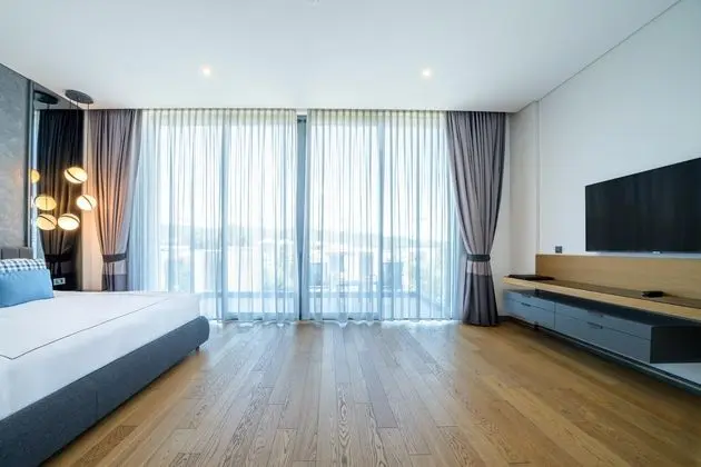 Grand Villa