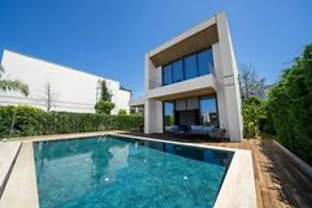 Grand Villa