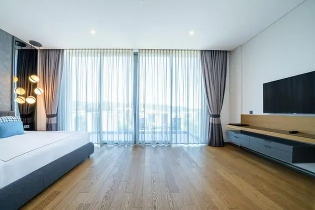 Grand Villa