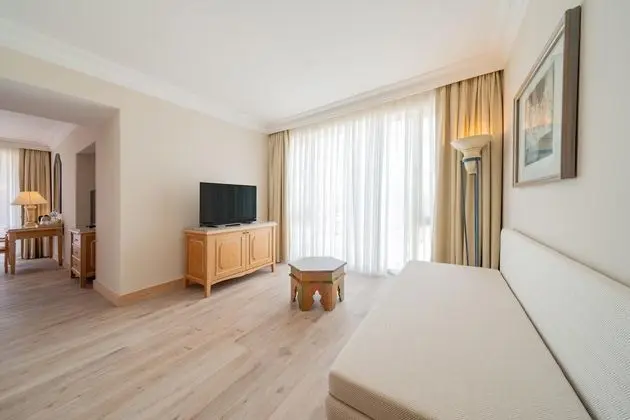 https://images.etstur.com/files/images/hotelImages/TR/219948/l/The-Norm-Oriental-Oda-395243.jpg