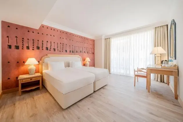 https://images.etstur.com/files/images/hotelImages/TR/219948/l/The-Norm-Oriental-Oda-395244.jpg