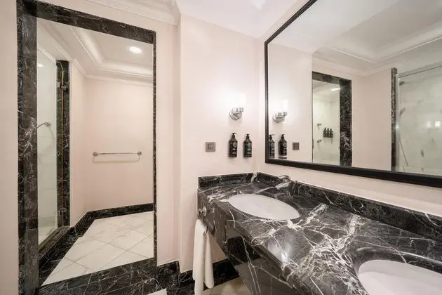 https://images.etstur.com/files/images/hotelImages/TR/219948/l/The-Norm-Oriental-Oda-401730.jpg