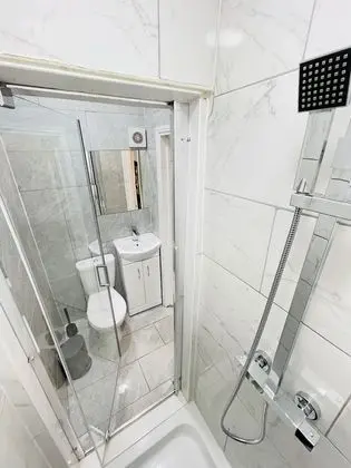 Comfort Tek Büyük Yataklı Oda, Ortak Banyo (Room 2)