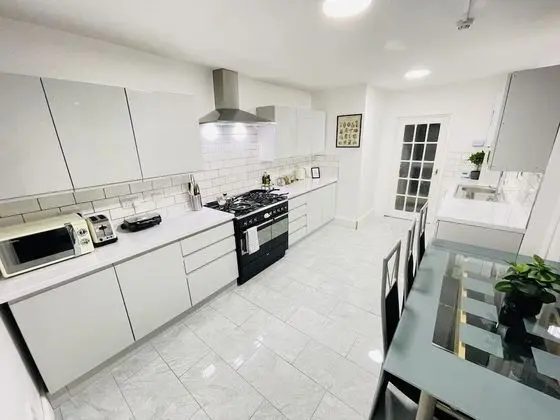 Comfort Tek Büyük Yataklı Oda, Ortak Banyo (Room 2)