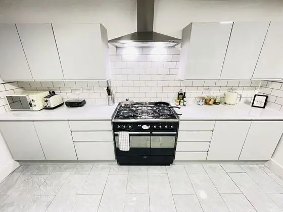 Comfort Tek Büyük Yataklı Oda, Ortak Banyo (Room 2)