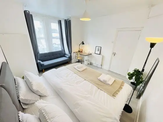 Superior Tek Büyük Yataklı Oda, Ortak Banyo (Room 1)