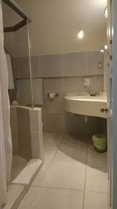 Premium Oda, 1 Büyük (Queen) Boy Yatak (Samaan)