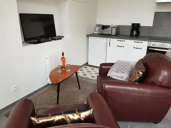 Kır Evi, Banyolu/Duşlu (Normandy VIP)