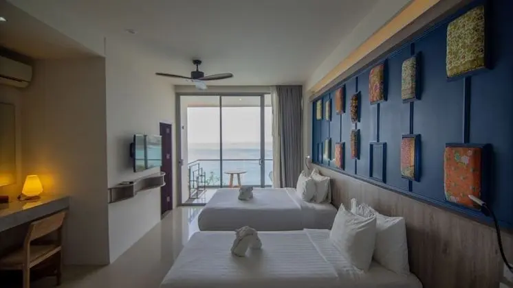 Deluxe Tek Büyük veya İki Ayrı Yataklı Oda, Balkon, Okyanusa Sıfır