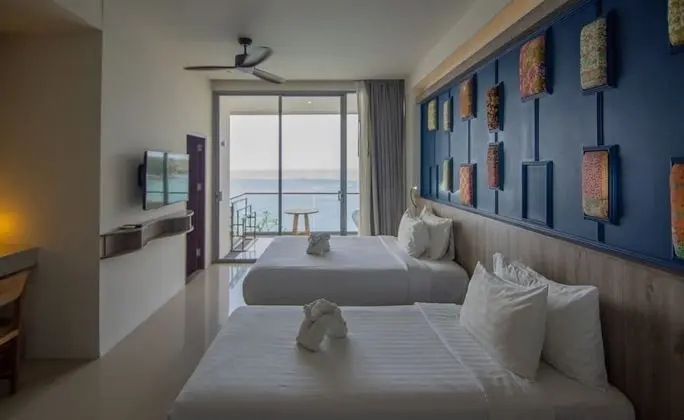 Deluxe Tek Büyük veya İki Ayrı Yataklı Oda, Balkon, Okyanusa Sıfır